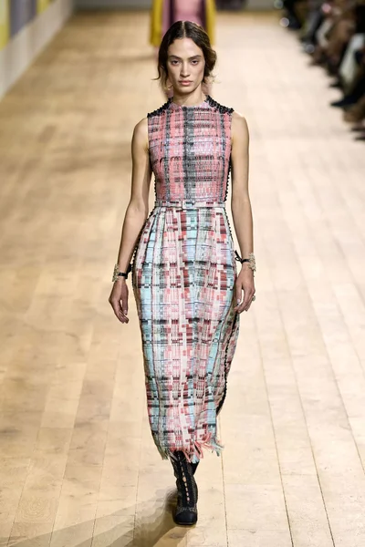 Look 42